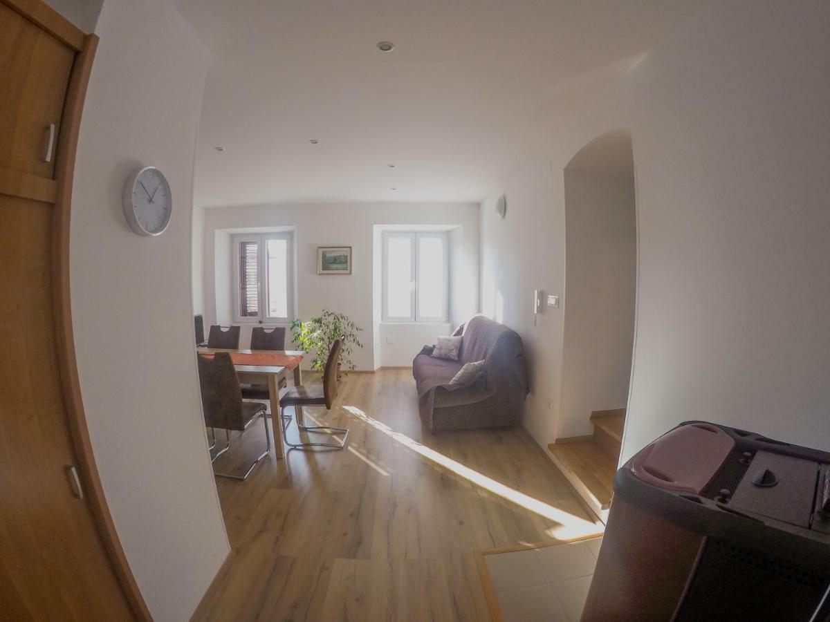 Prenocisca Rusjan Apartamento Rence Exterior foto